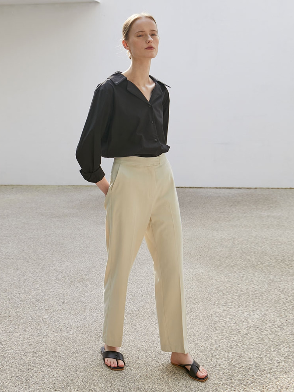 Relaxed Straight Pants - Beige