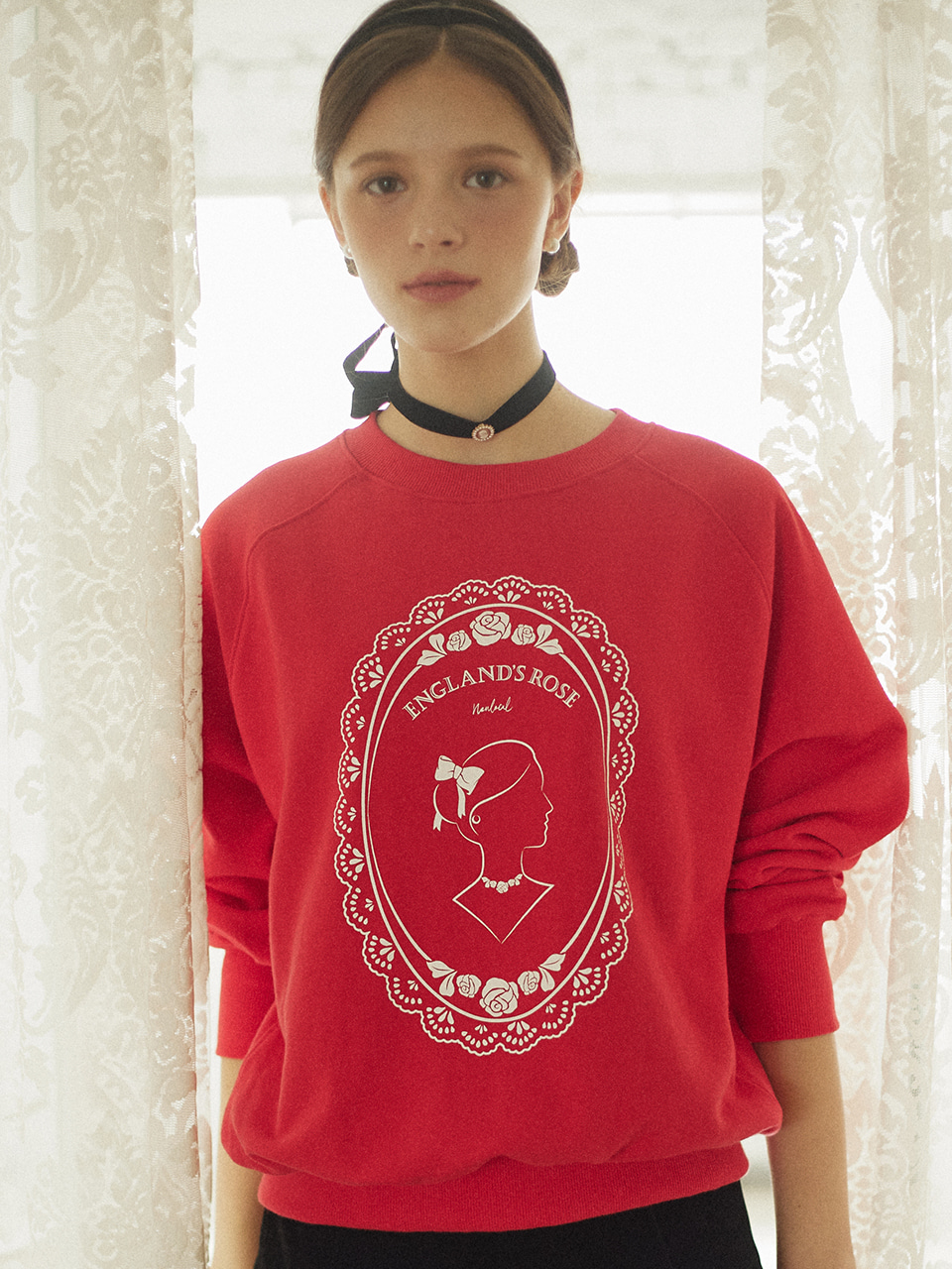 Royal Lace Silhouette Sweatshirt - Red