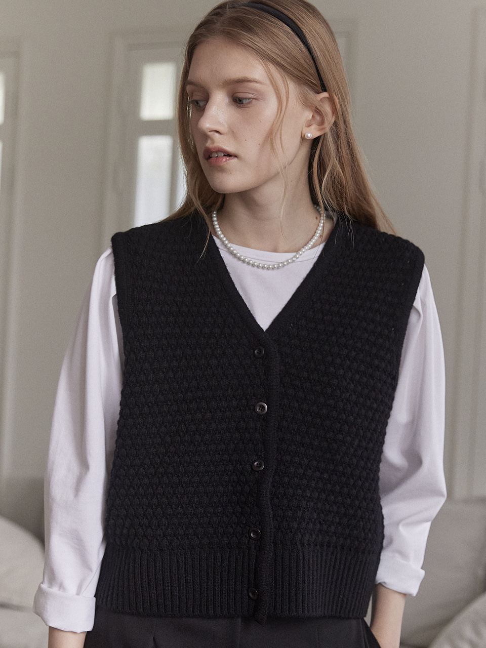 V-neck Tweed Knit Vest - Black